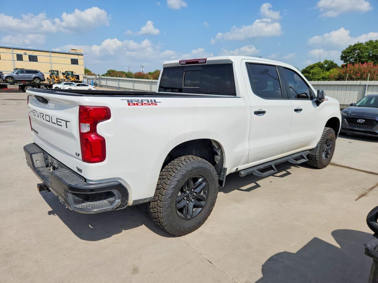 2022 Chevrolet Silverado K1500 Lt Trail Boss - Фото 3