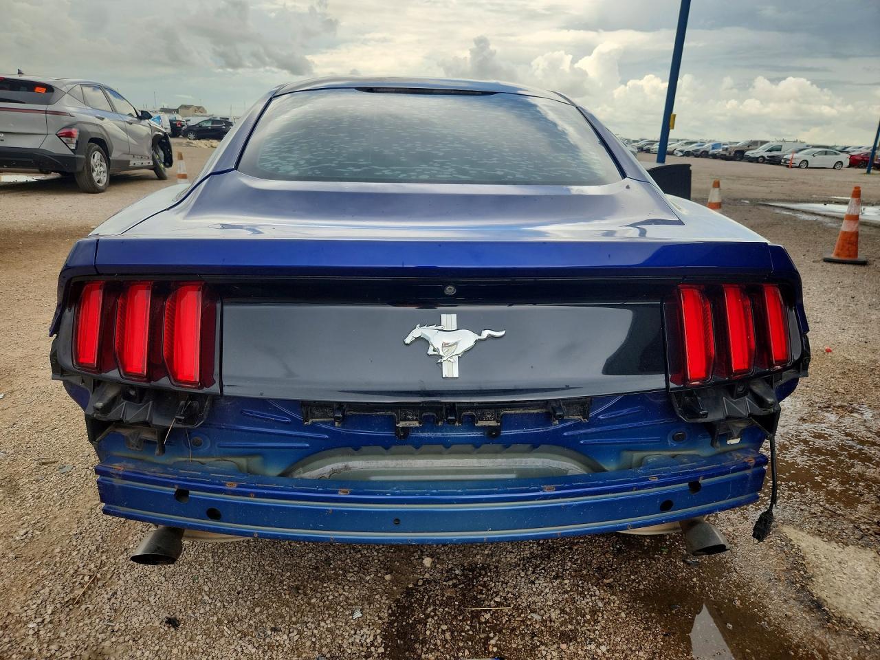 2016 Ford Mustang - Image 6