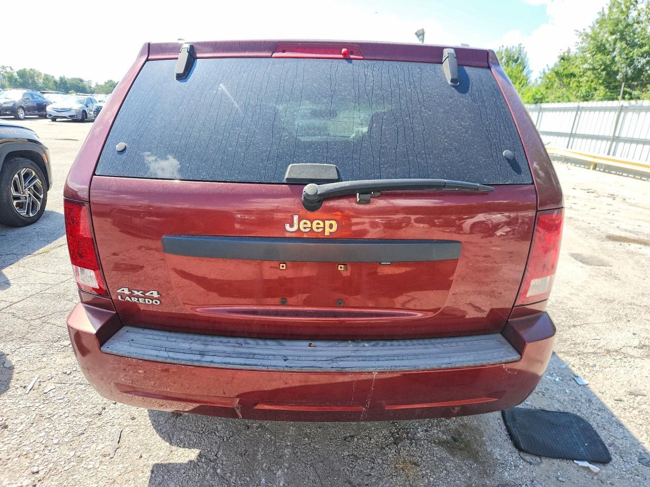 2007 Jeep Grand Cherokee Laredo - Image 6