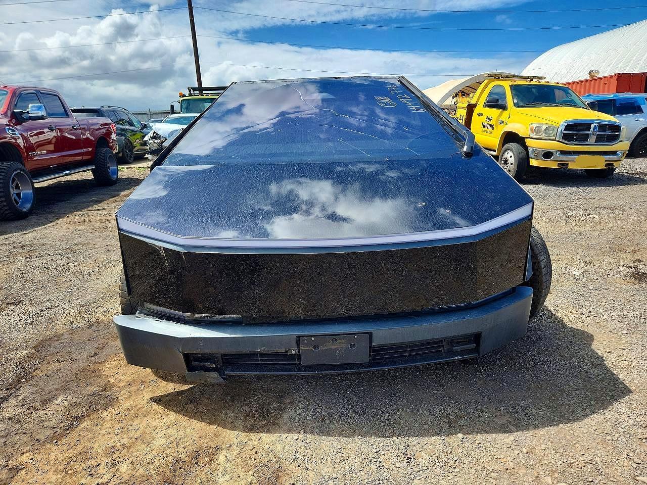 2024 Tesla Cybertruck - Image 5