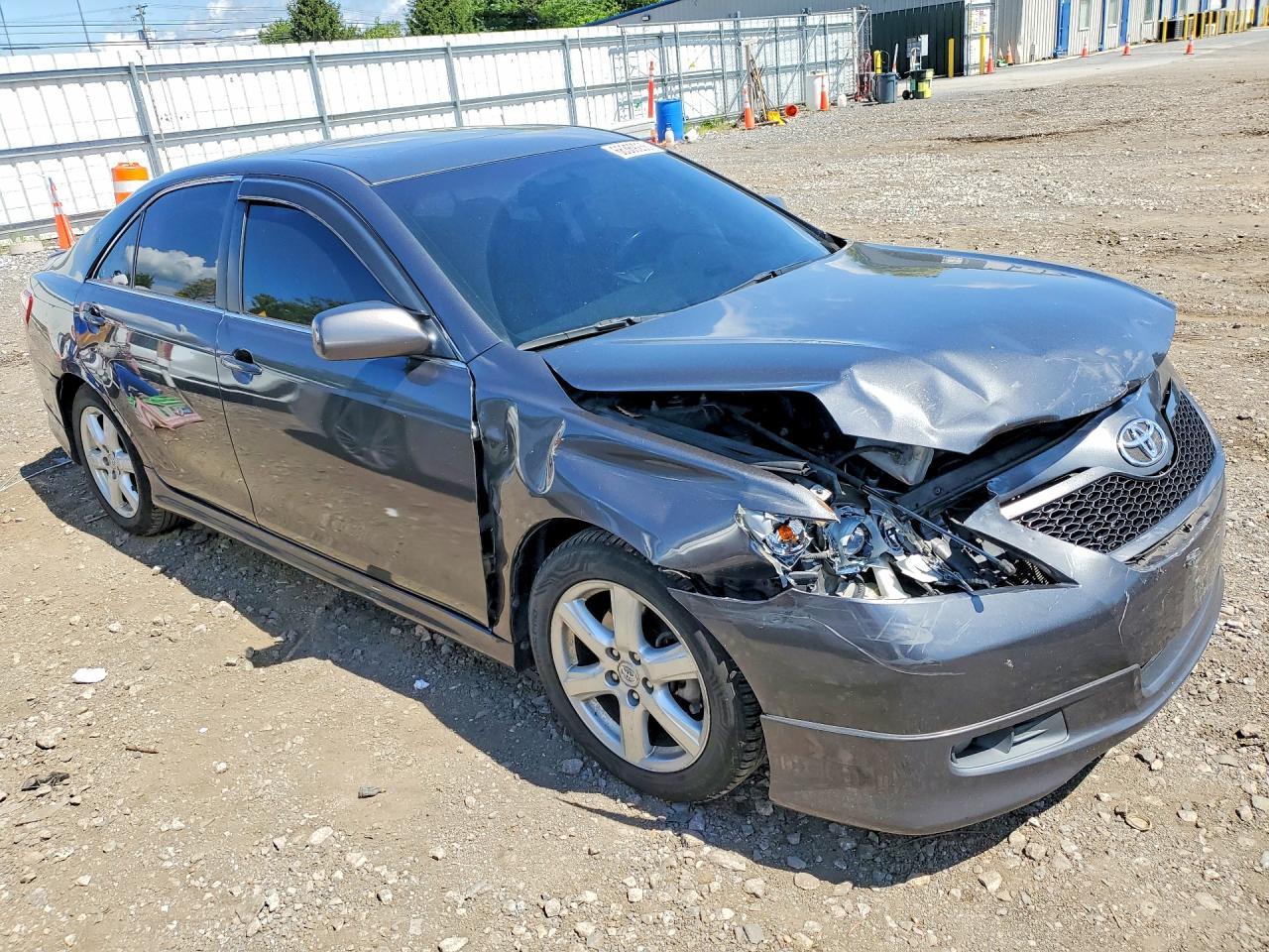2009 Toyota Camry Se - Image 4