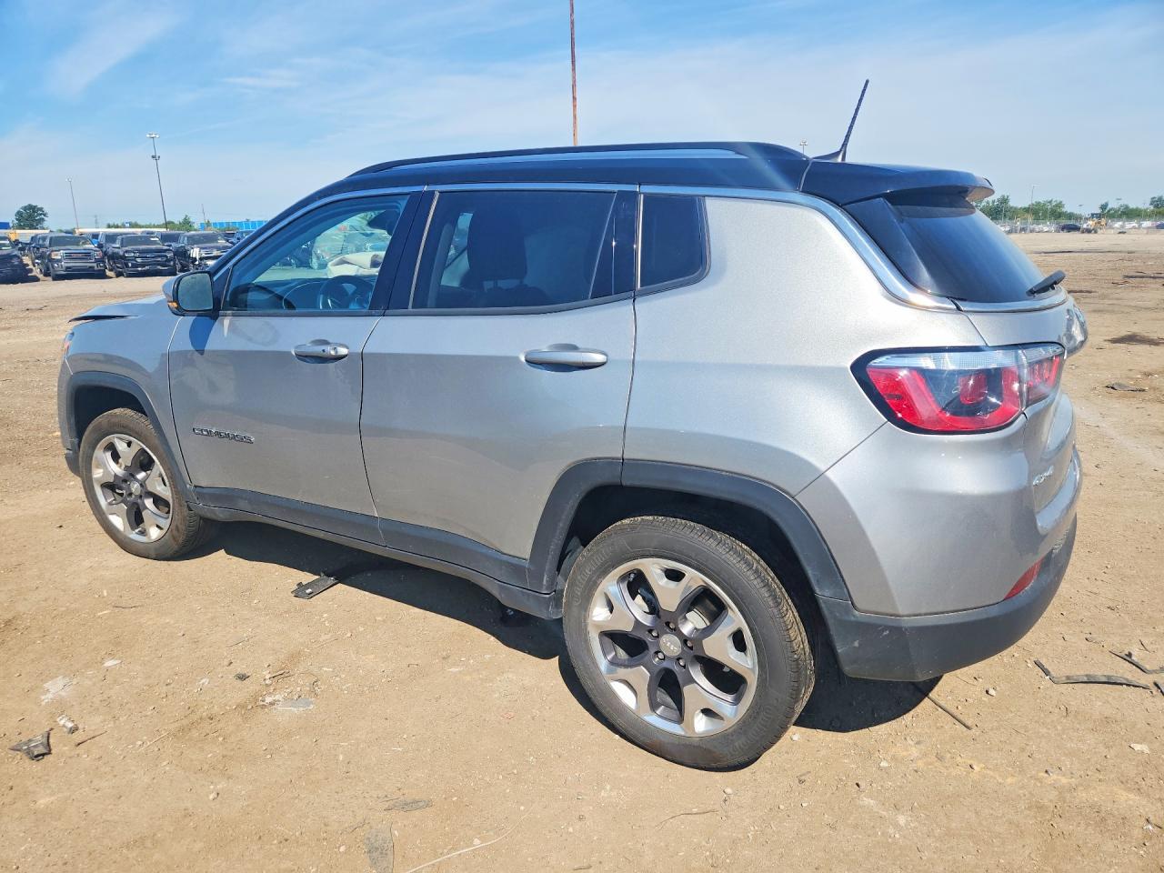 2020 Jeep Compass Limited - Фото 2