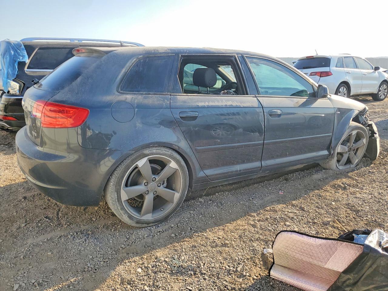 2011 Audi A3 Premium Plus - Фото 3
