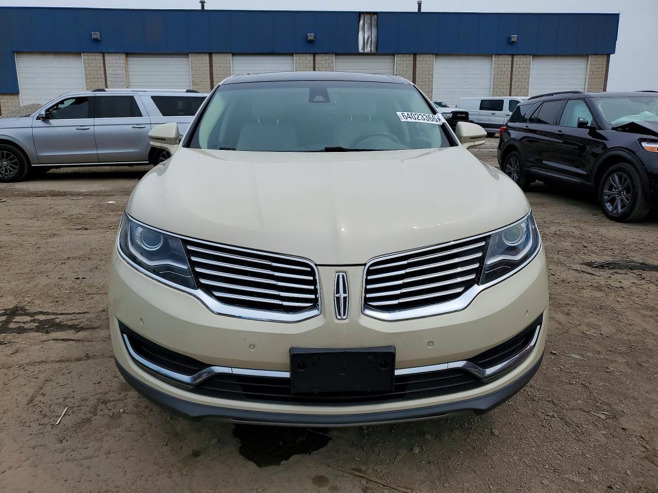 2016 Lincoln Mkx Reserve - Image 5