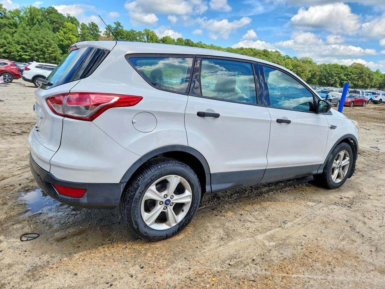 2016 Ford Escape S - Фото 3