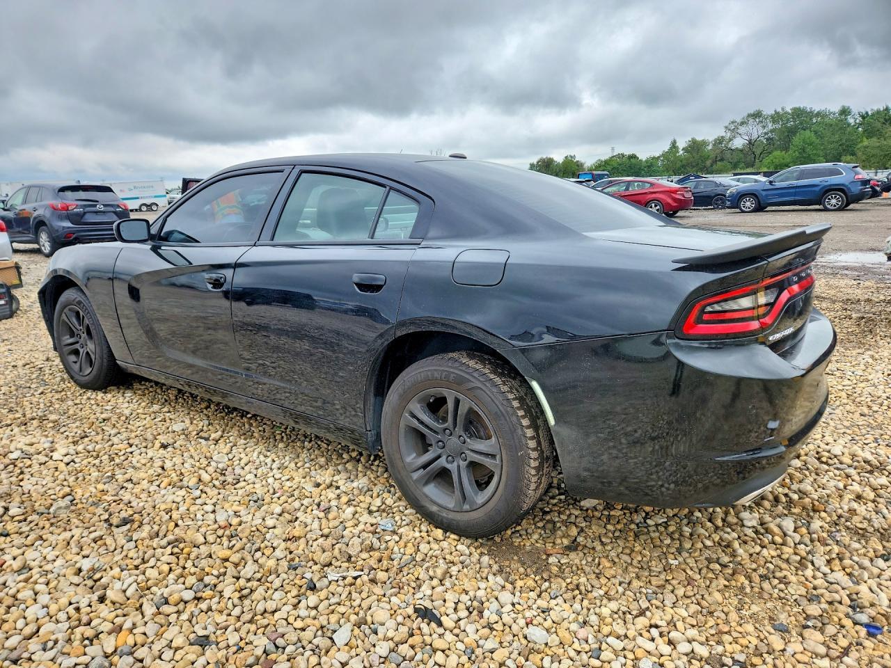 2021 Dodge Charger Sxt - Фото 2