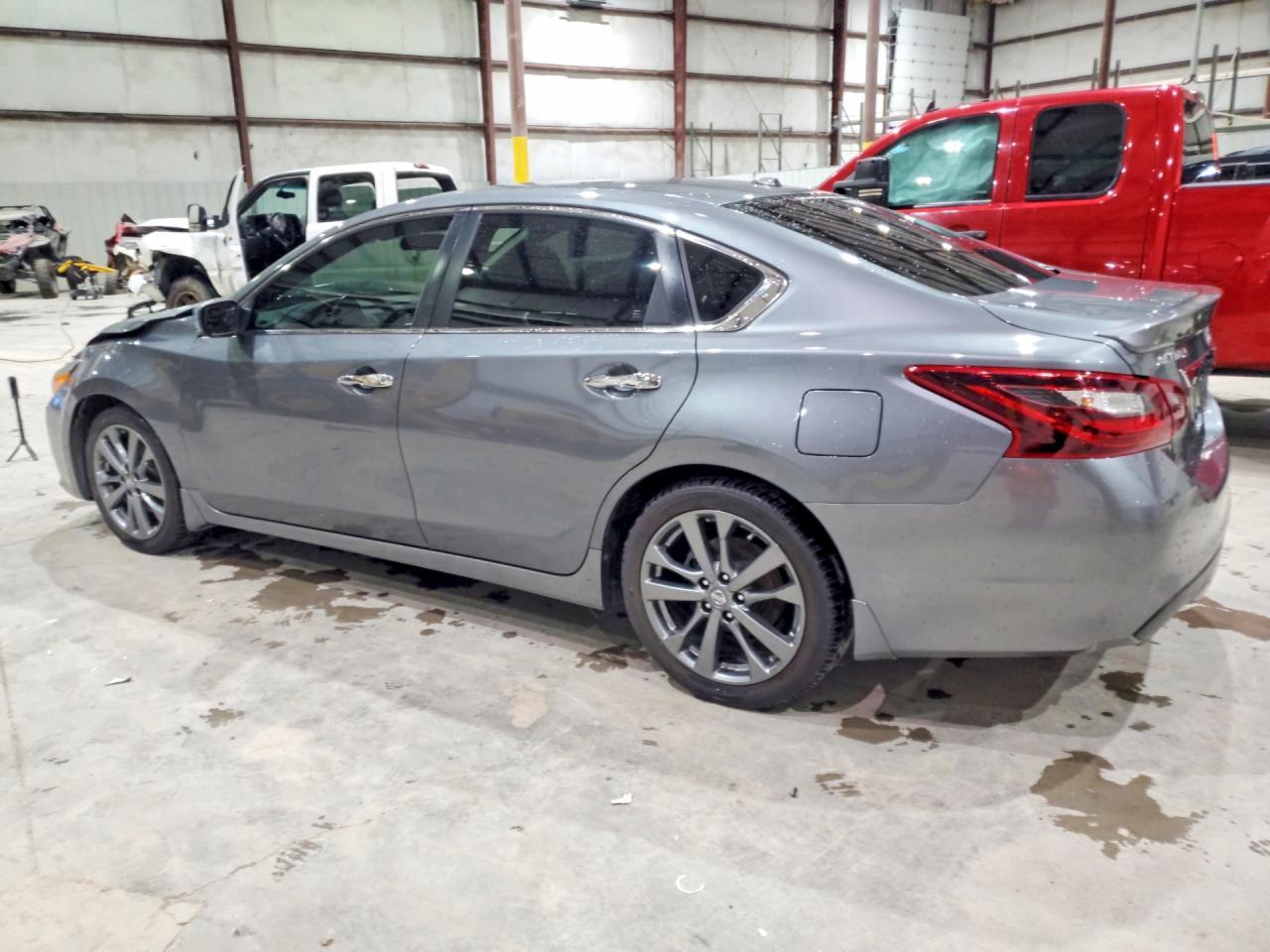 2018 Nissan Altima 2.5 Sr - Фото 2
