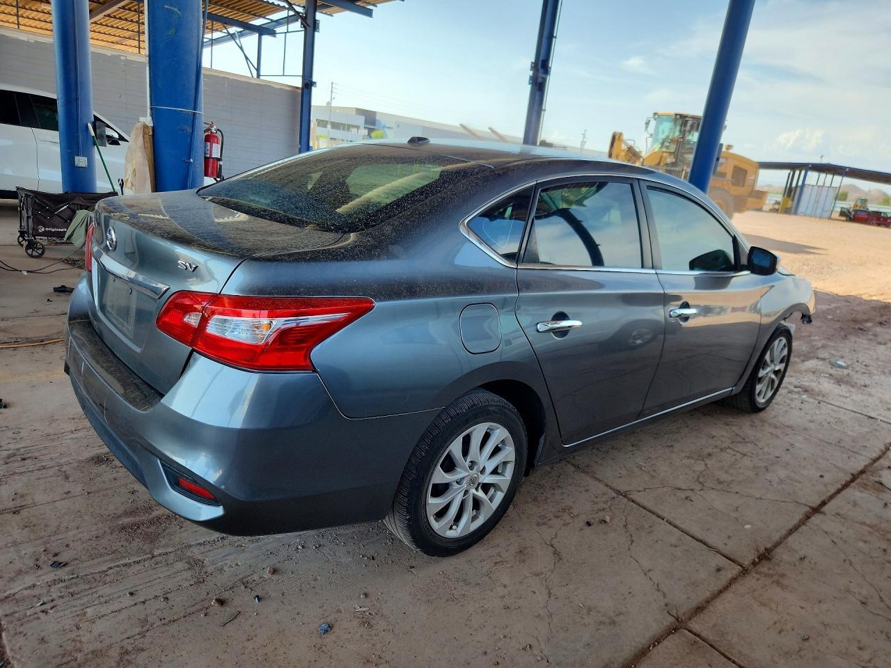 2018 Nissan Sentra Sv - Фото 3