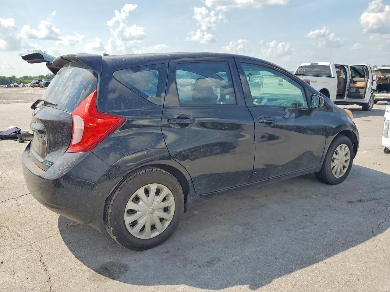2015 Nissan Versa Note S Plus - Image 3