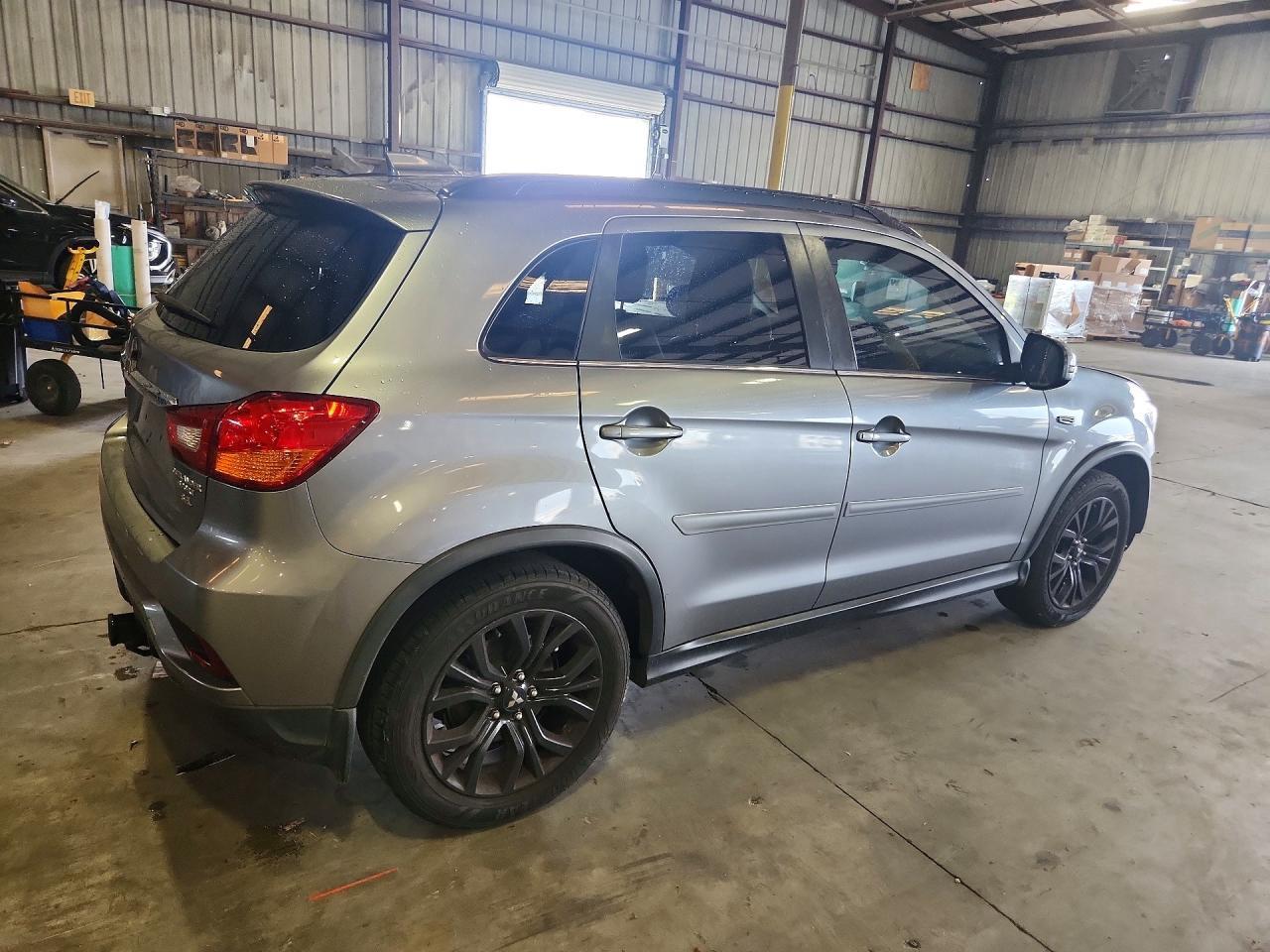 2018 Mitsubishi Outlander Sport Sel - Фото 3