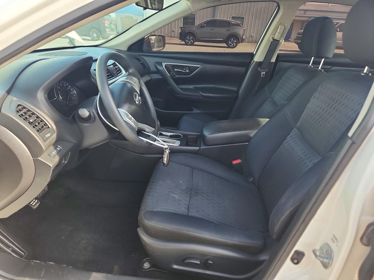 2016 Nissan Altima 2.5 S - Фото 7