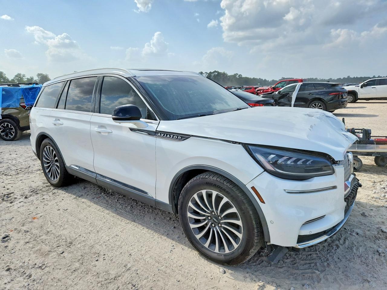 2022 Lincoln Aviator Reserve - Image 4