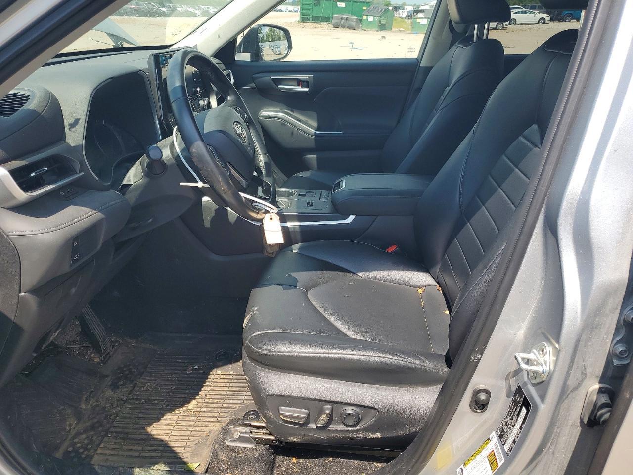 2021 Toyota Highlander Hybrid Xle - Image 7