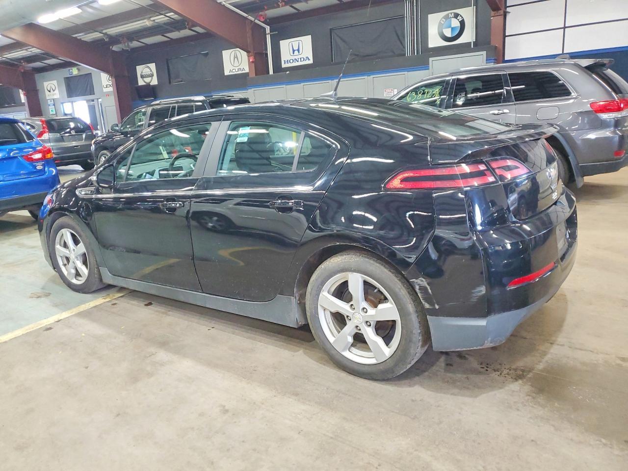 2013 Chevrolet Volt - Фото 2