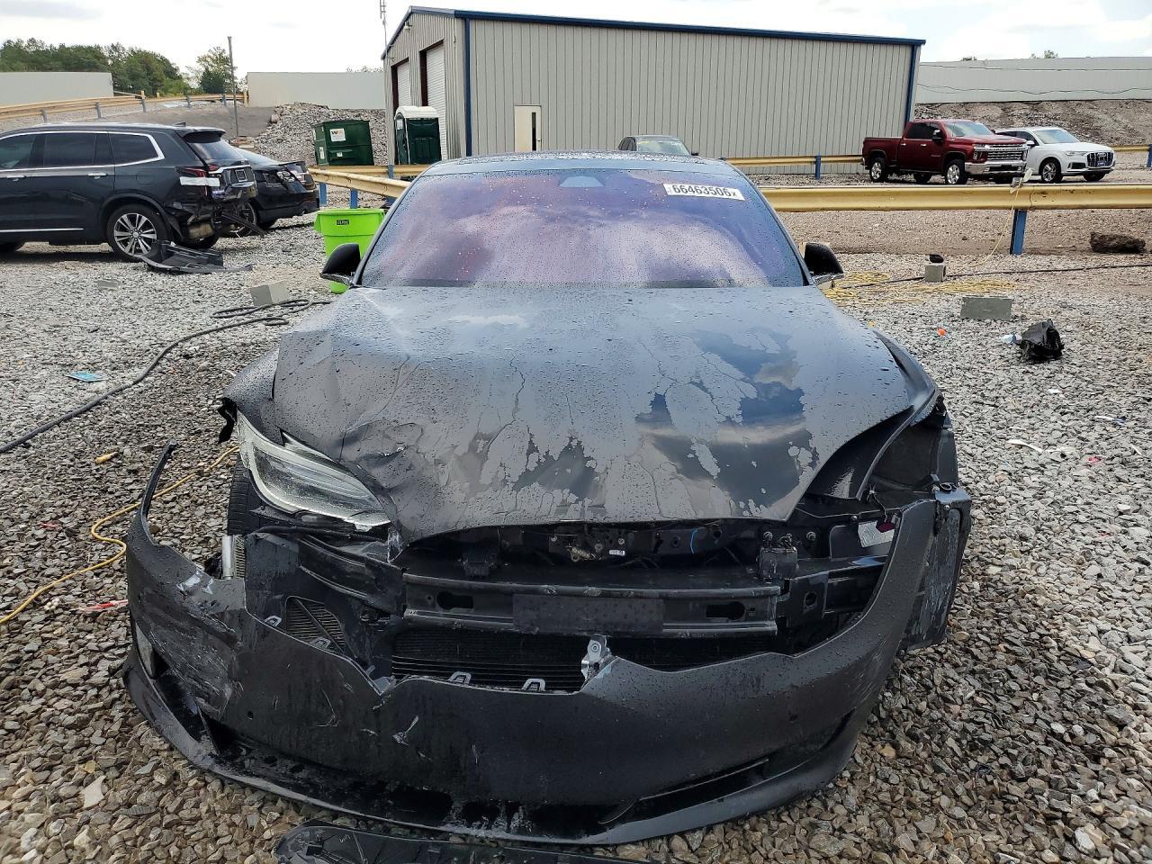 2017 Tesla Model S - Image 5