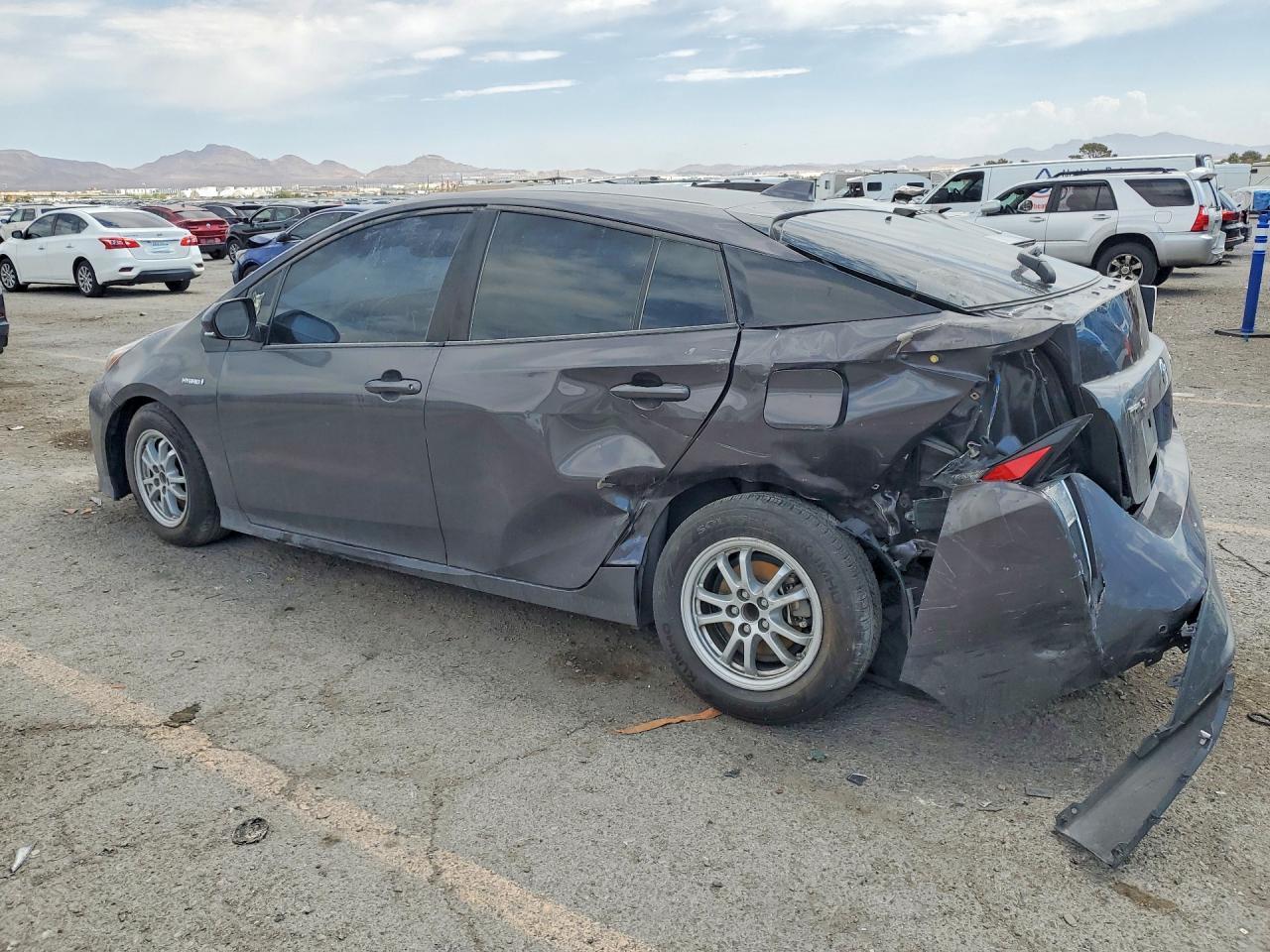 2016 Toyota Prius - Image 2