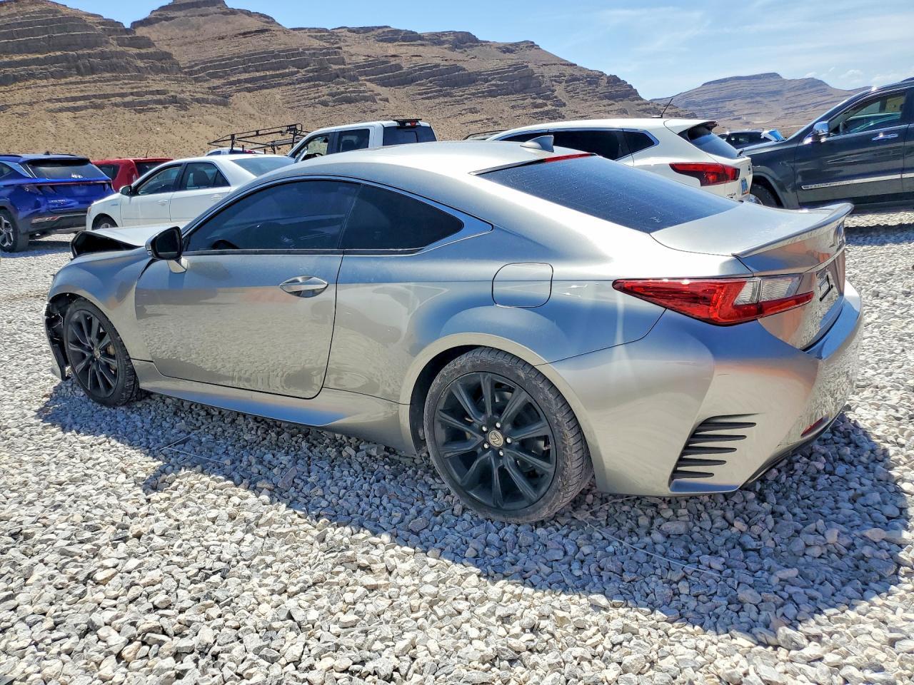 2017 Lexus Rc 200T - Image 2
