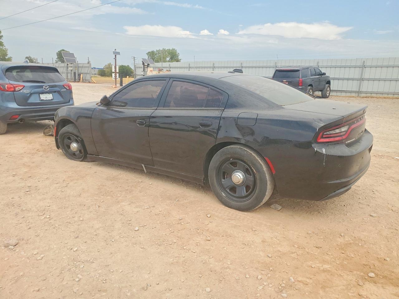2019 Dodge Charger Police - Image 2