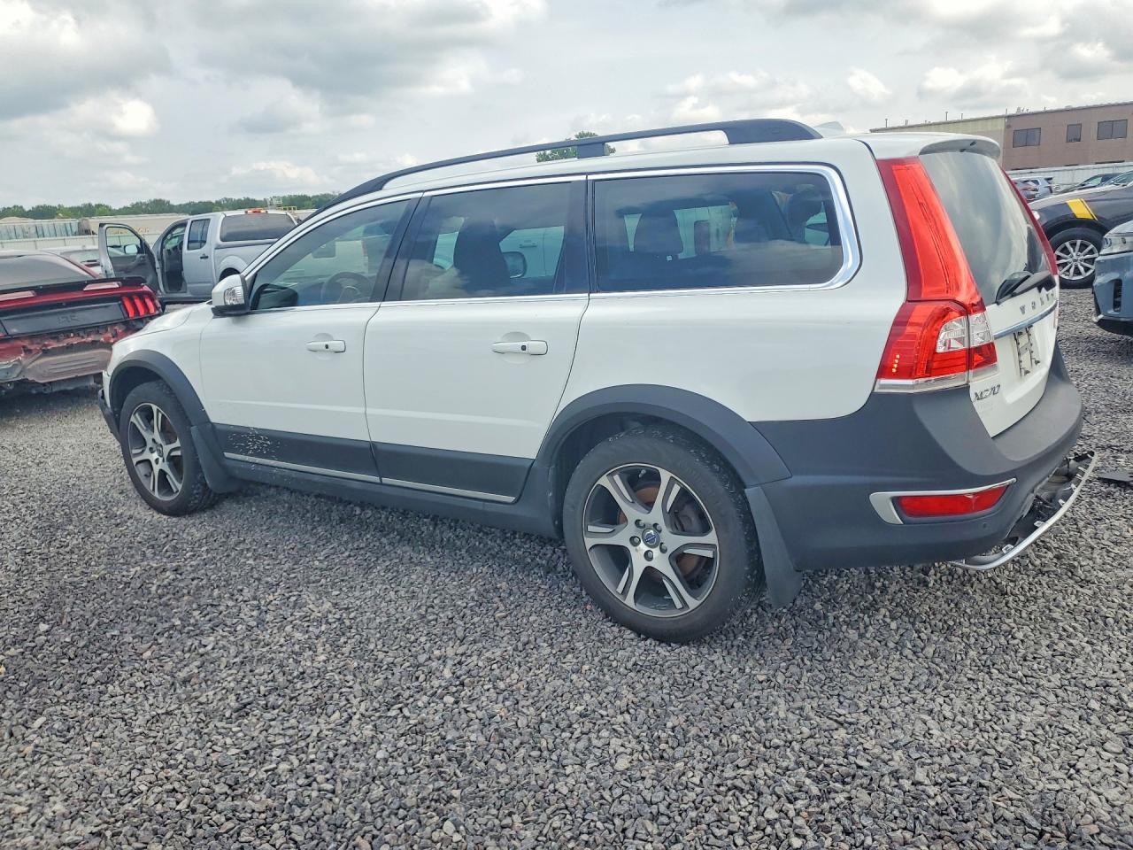 2015 Volvo Xc70 T6 Premier - Фото 2
