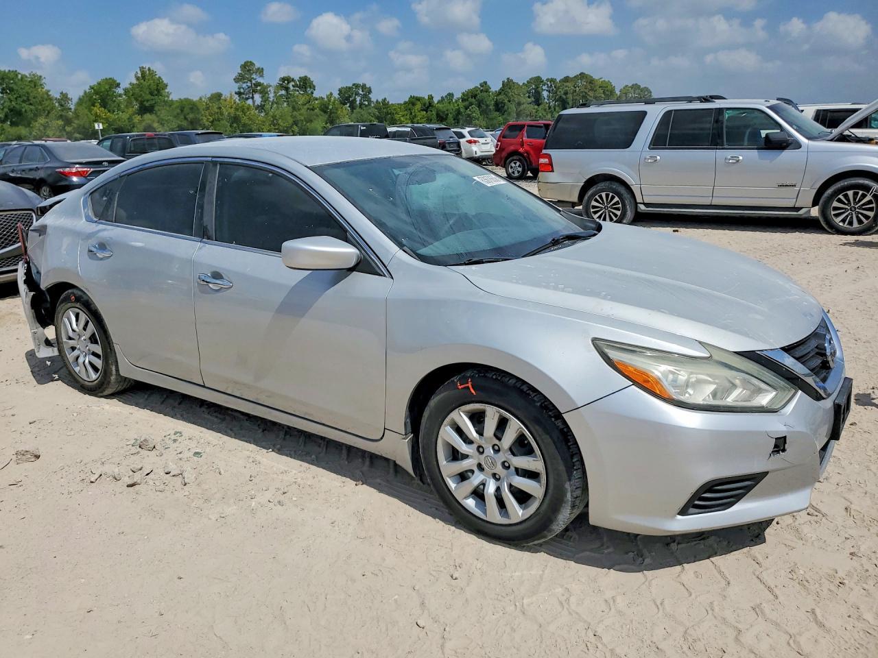 2017 Nissan Altima 2.5 S - Фото 4