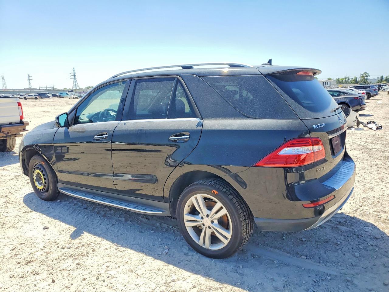 2015 Mercedes-Benz Ml - Фото 2