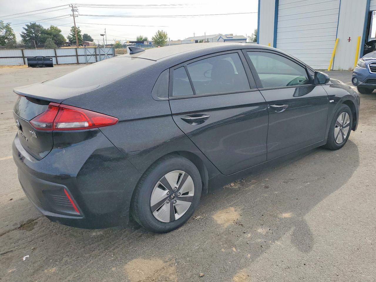 2018 Hyundai Ioniq Blue - Image 3