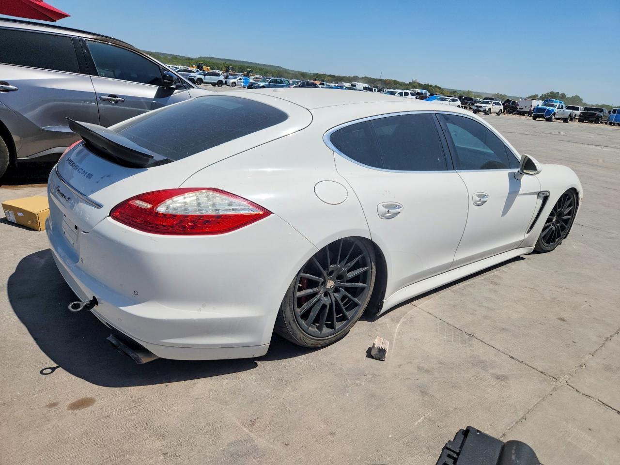 2011 Porsche Panamera S - Фото 3