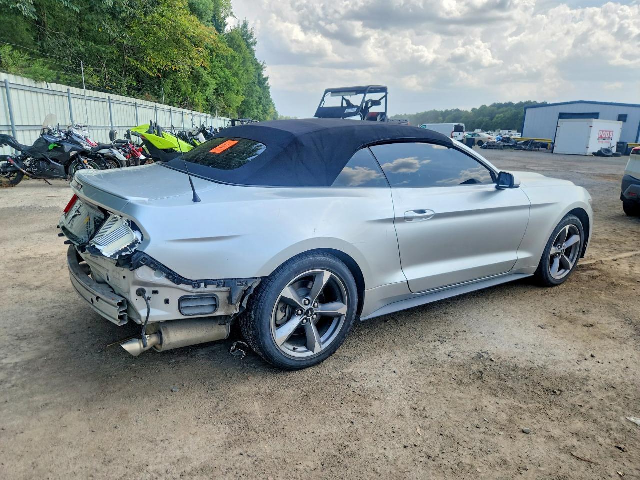 2016 Ford Mustang - Image 3