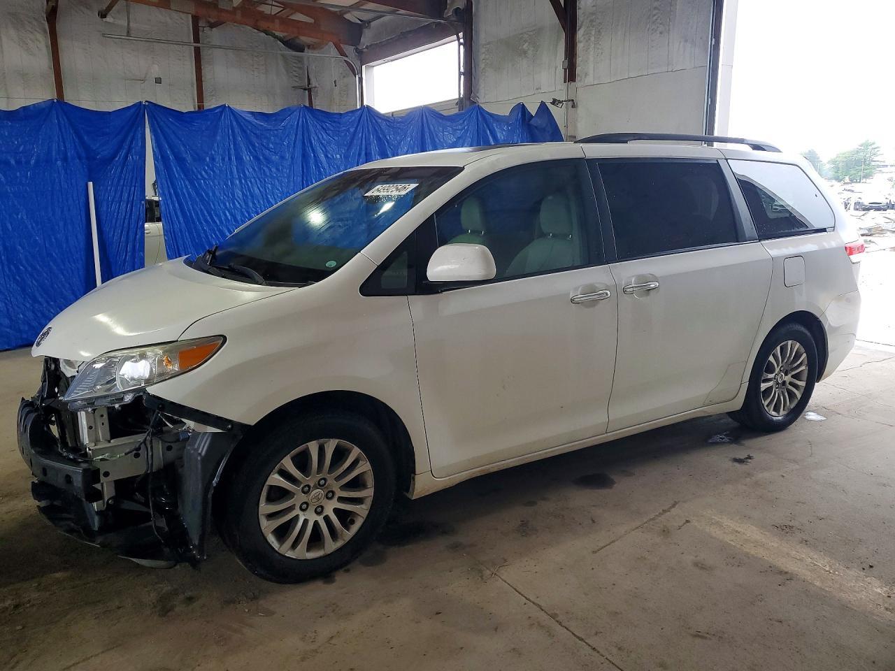 2011 Toyota Sienna Xle 8-Passenger