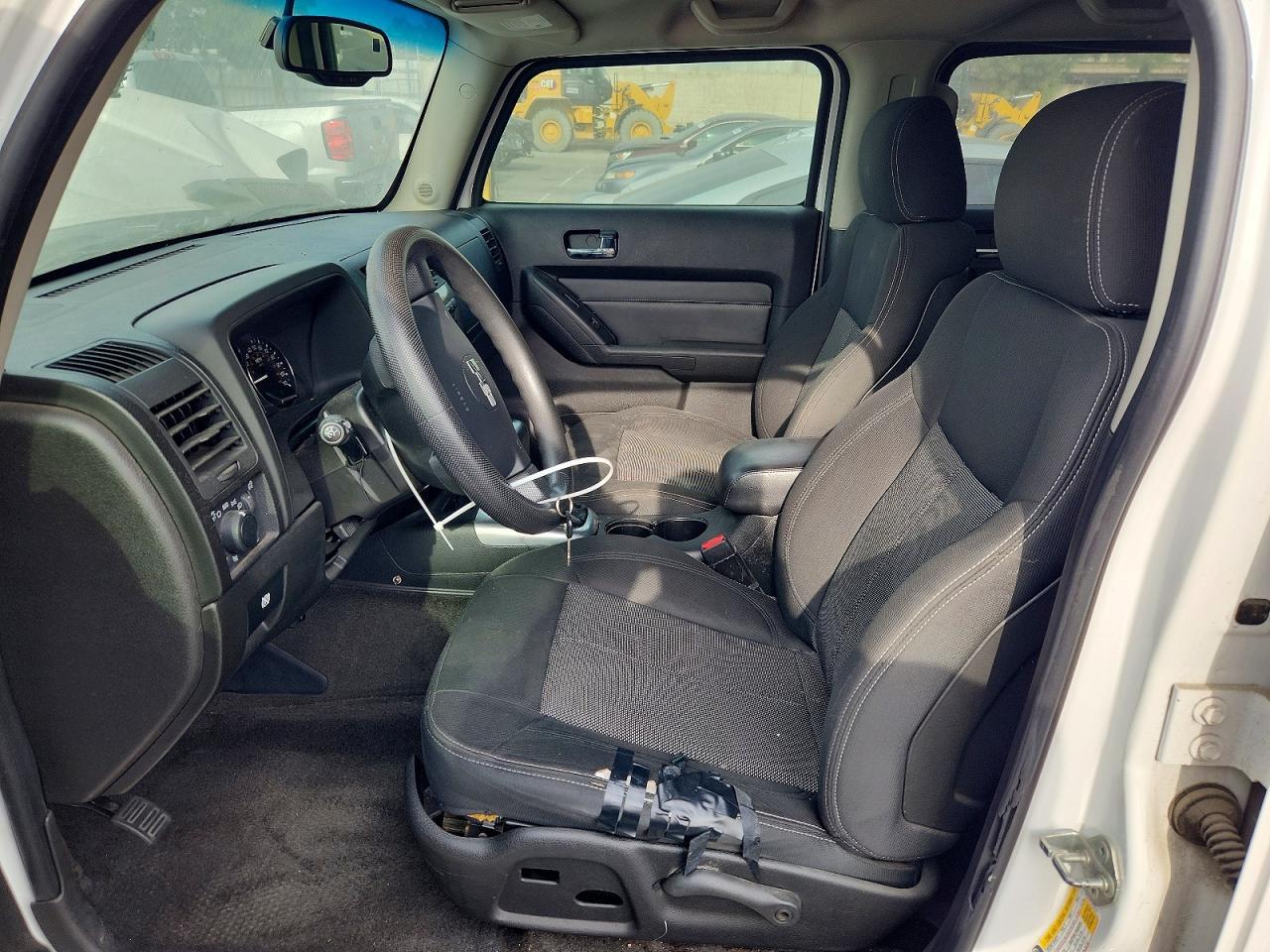 2009 Hummer H3 - Image 7