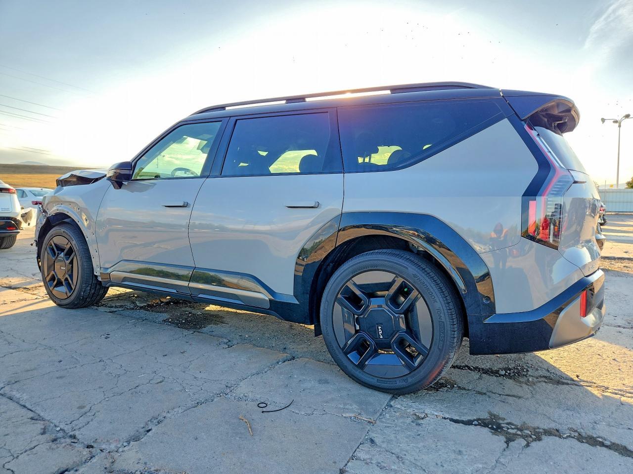 2026 Kia Ev9 Gt Line - Image 2
