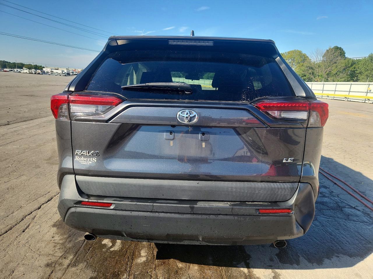 2020 Toyota Rav4 Le - Фото 6
