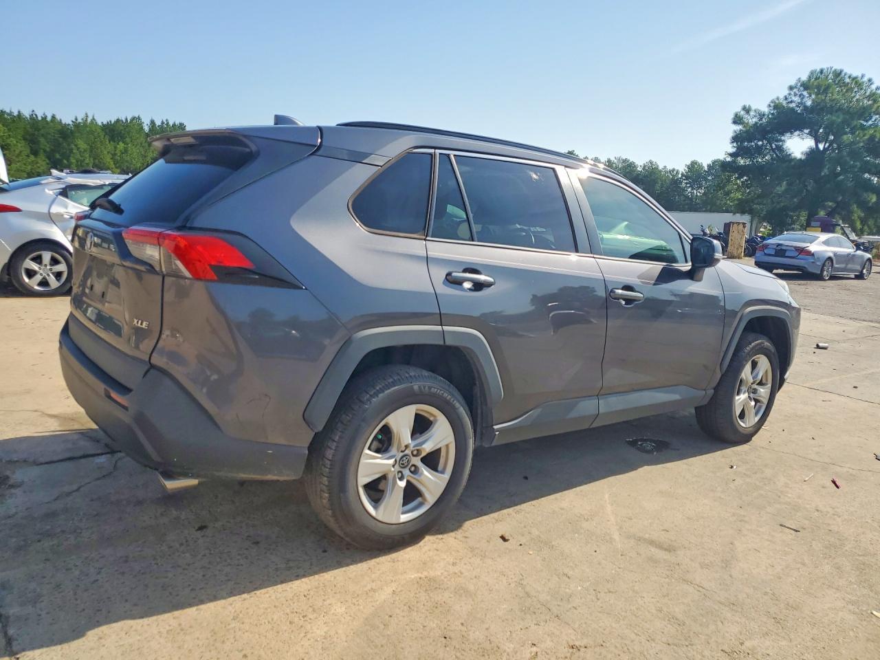 2020 Toyota Rav4 Xle - Фото 3