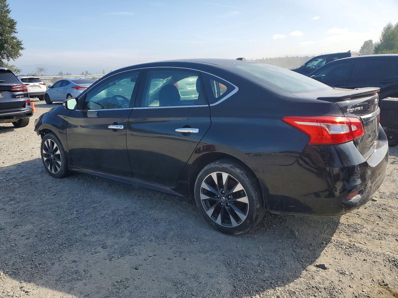 2019 Nissan Sentra Sr - Фото 2