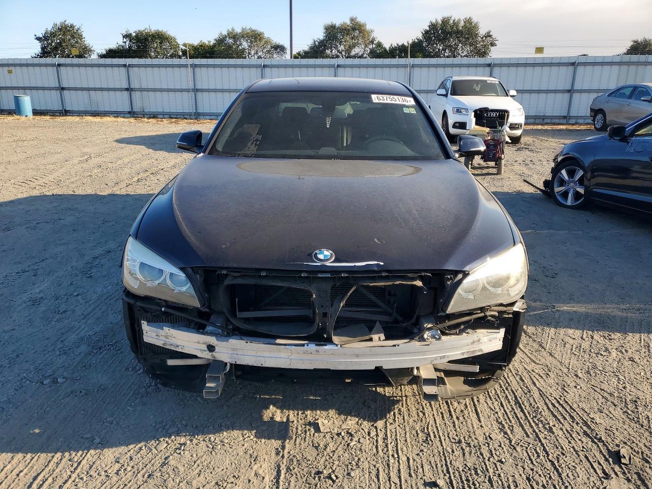 2013 BMW 750 Li - Фото 5