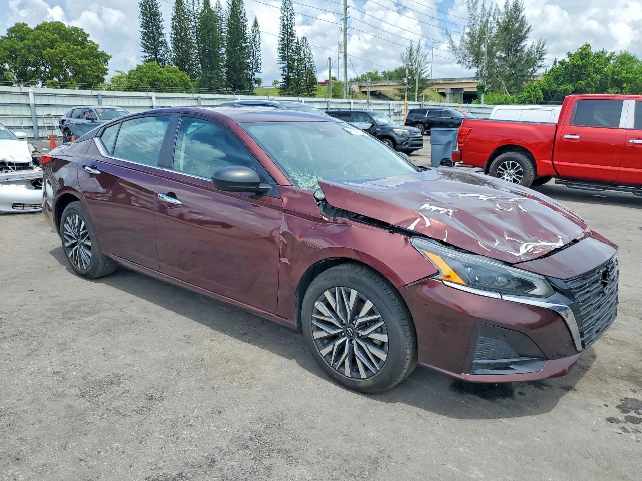 2025 Nissan Altima Sv - Фото 4