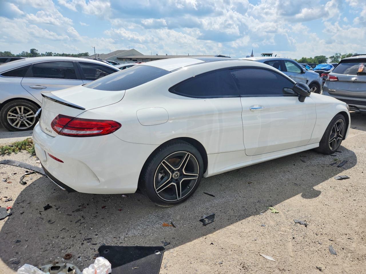 2023 Mercedes-Benz C 300 4Matic - Фото 3