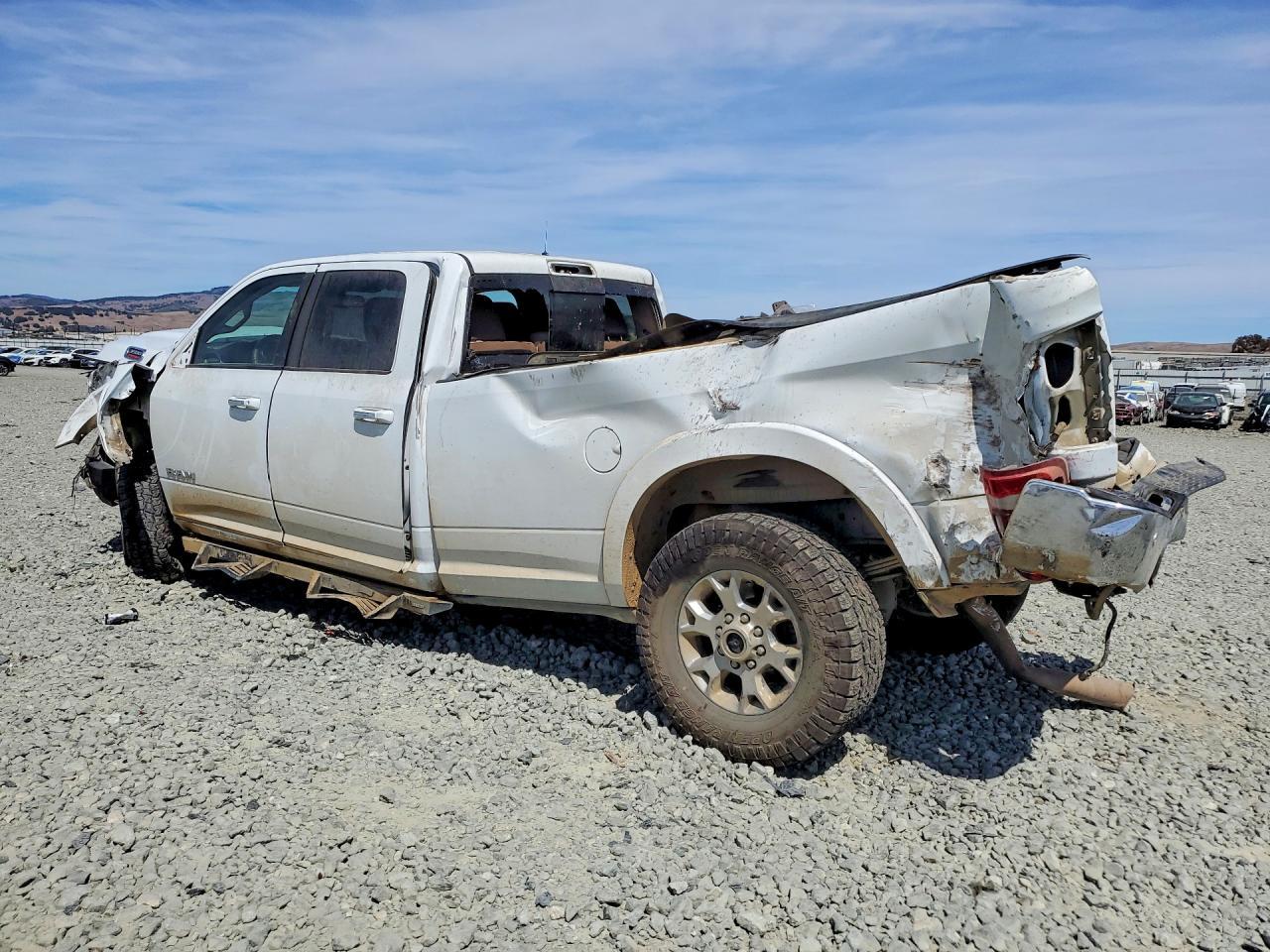 2020 Ram 3500 Laramie - Фото 2