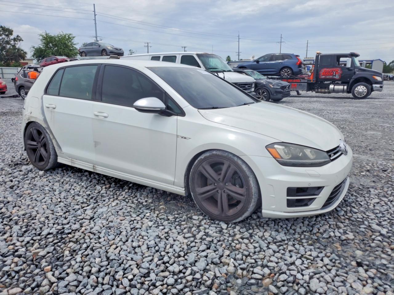 2016 Volkswagen Golf R - Фото 4