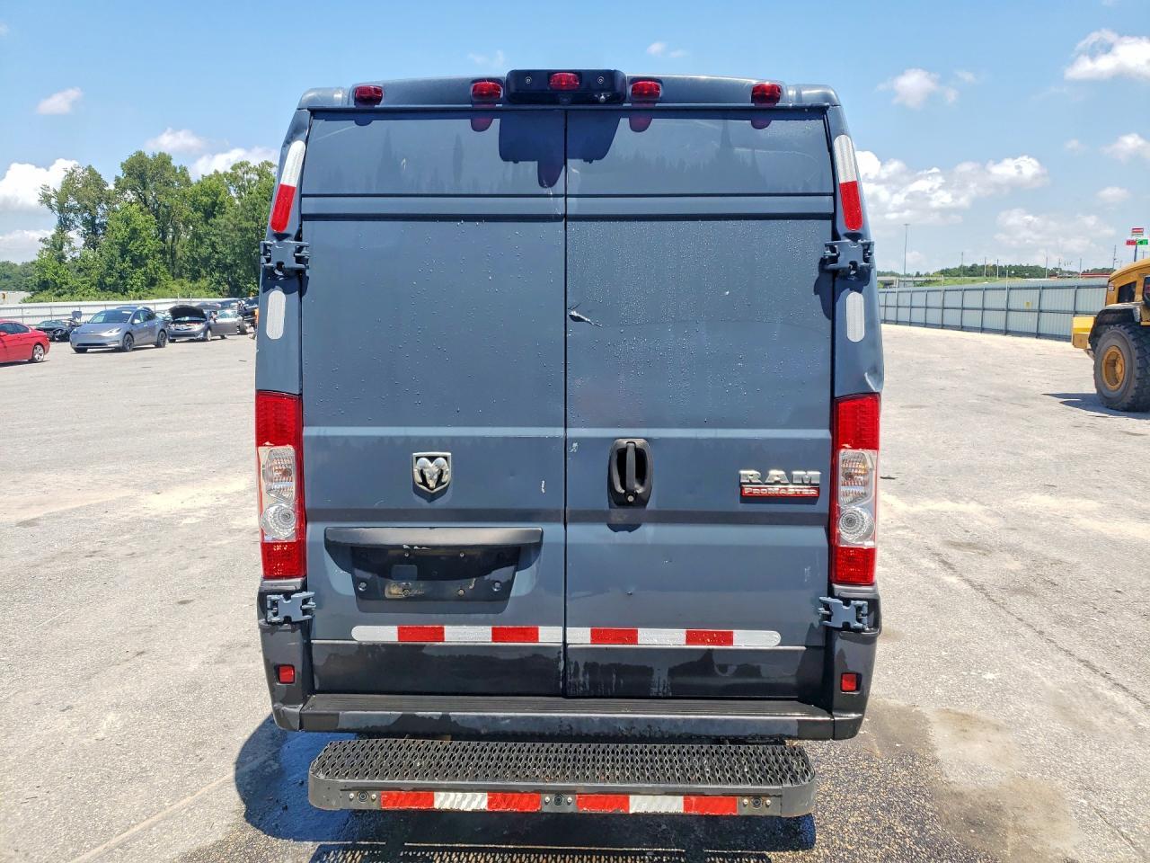 2020 Ram Promaster 3500 Delivery Van - Фото 6