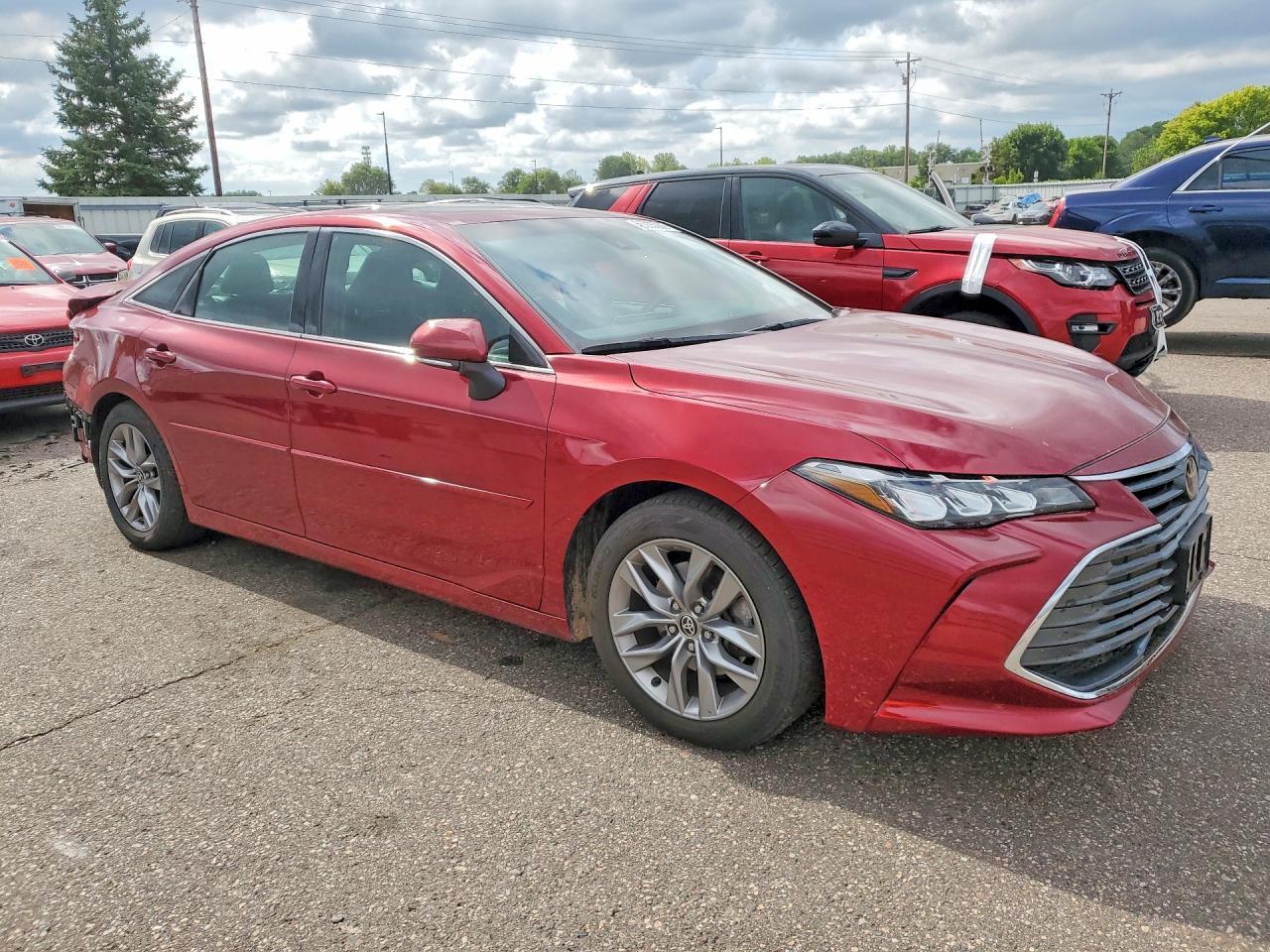 2022 Toyota Avalon Xle - Image 4