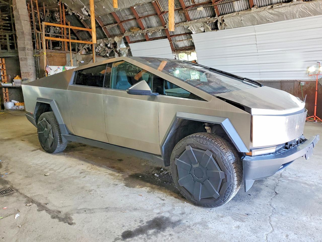 2024 Tesla Cybertruck - Фото 4