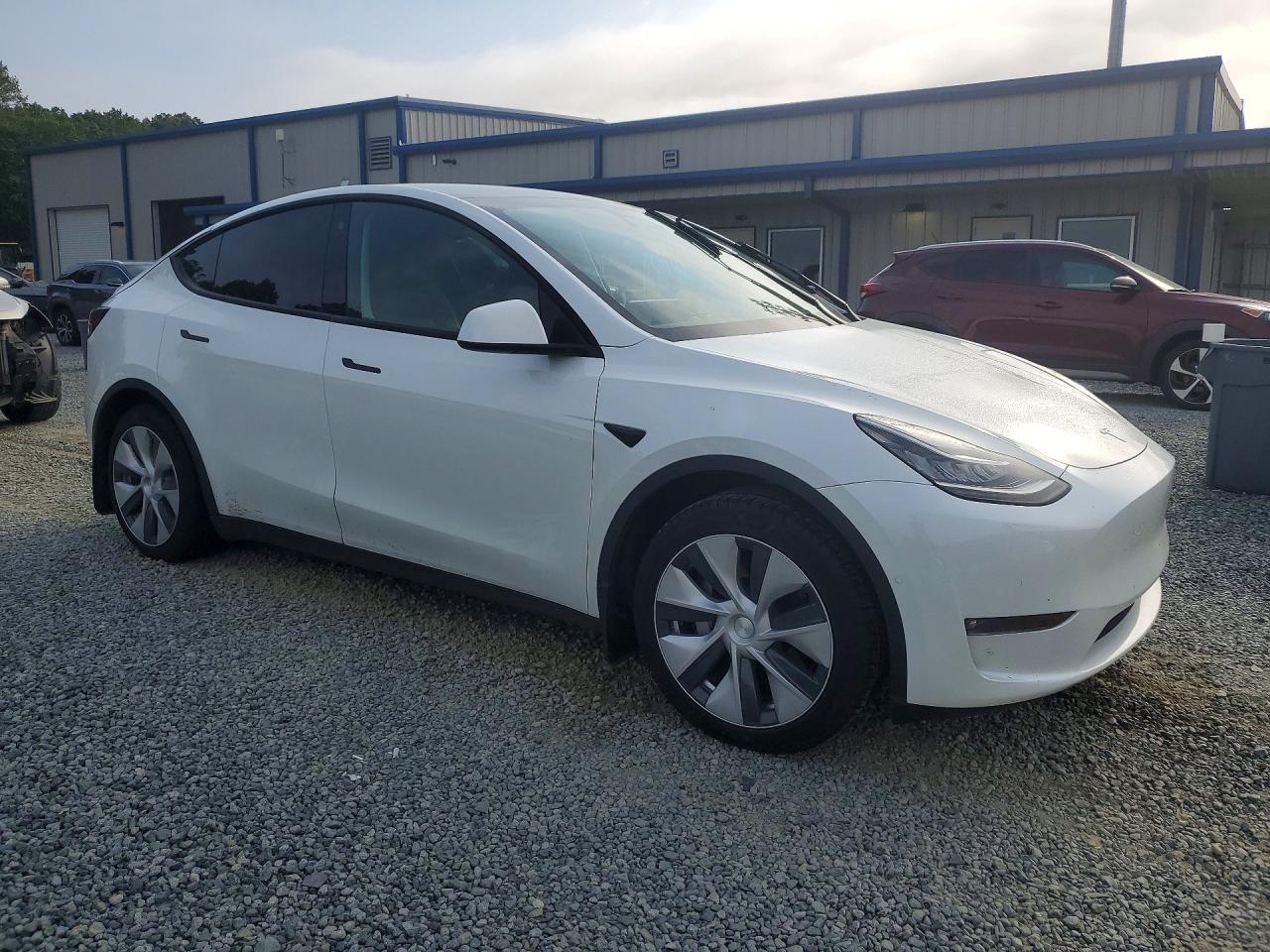 2022 Tesla Model Y - Фото 4