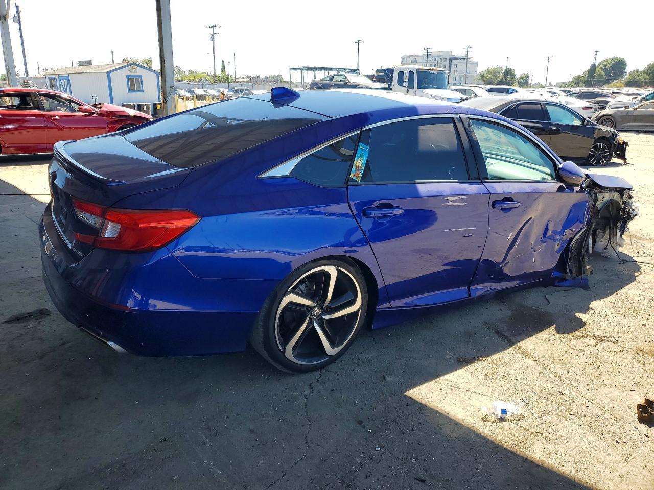 2019 Honda Accord Sport - Image 3
