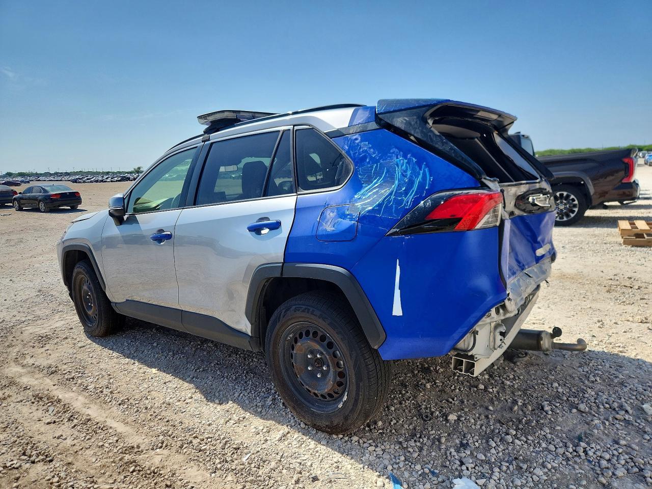 2019 Toyota Rav4 Le - Фото 2