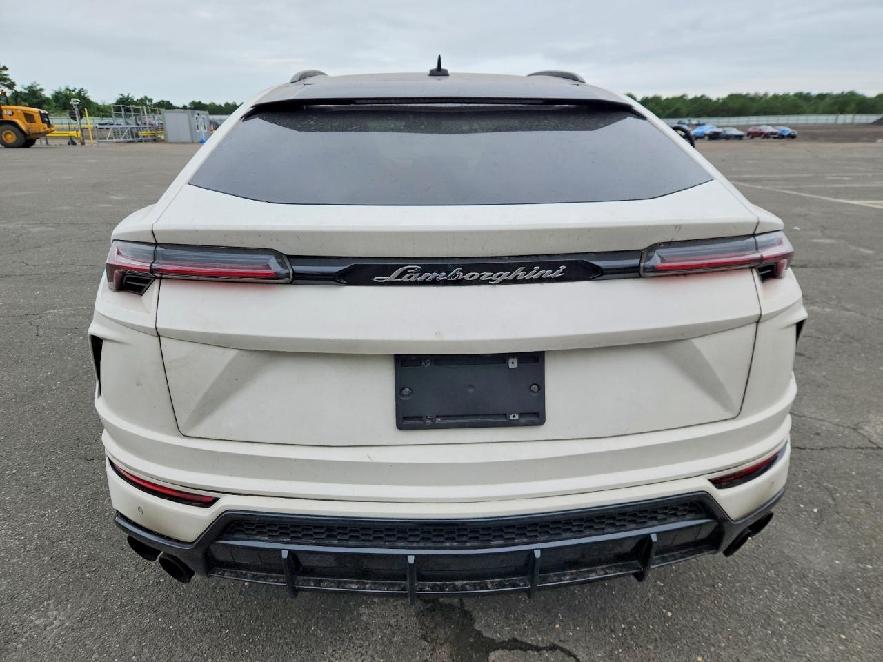 2021 Lamborghini Urus S - Image 6