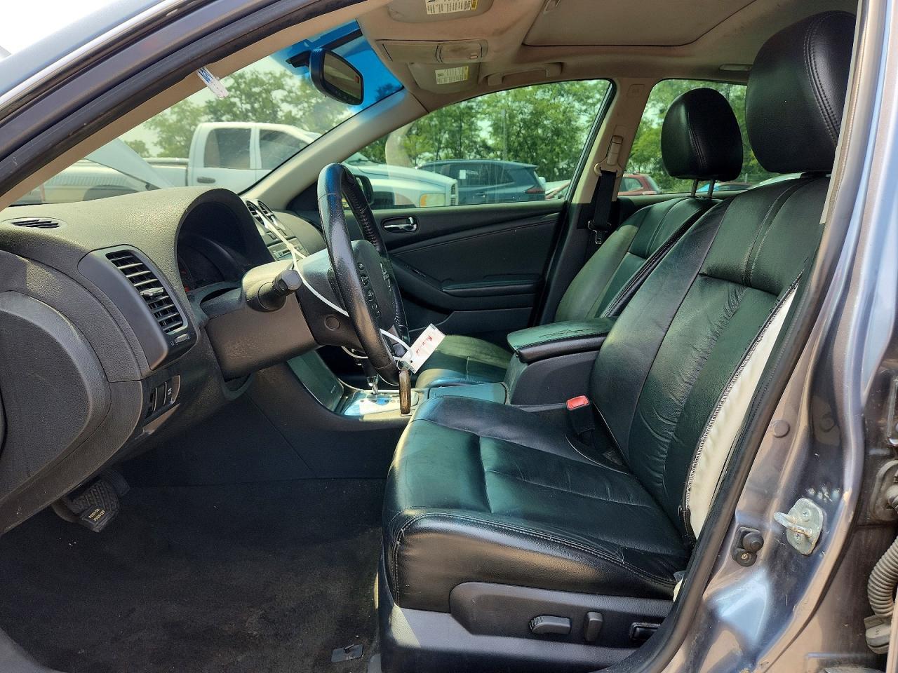 2010 Nissan Altima Sr - Image 7