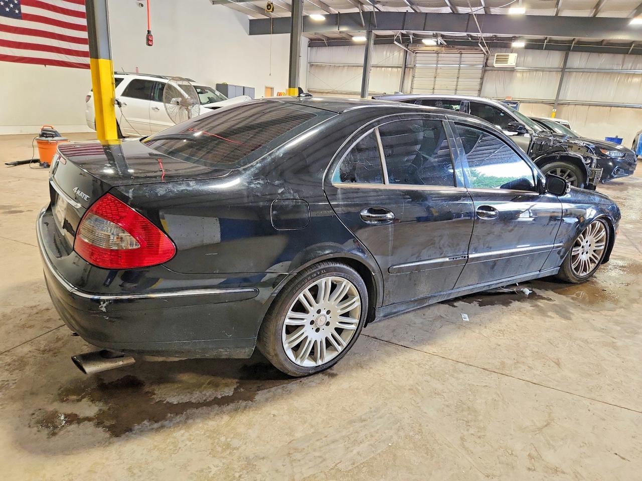 2008 Mercedes-Benz E 350 4Matic - Image 3