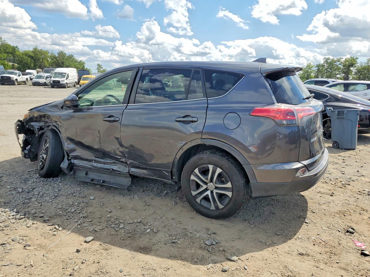 2018 Toyota Rav4 Le - Фото 2