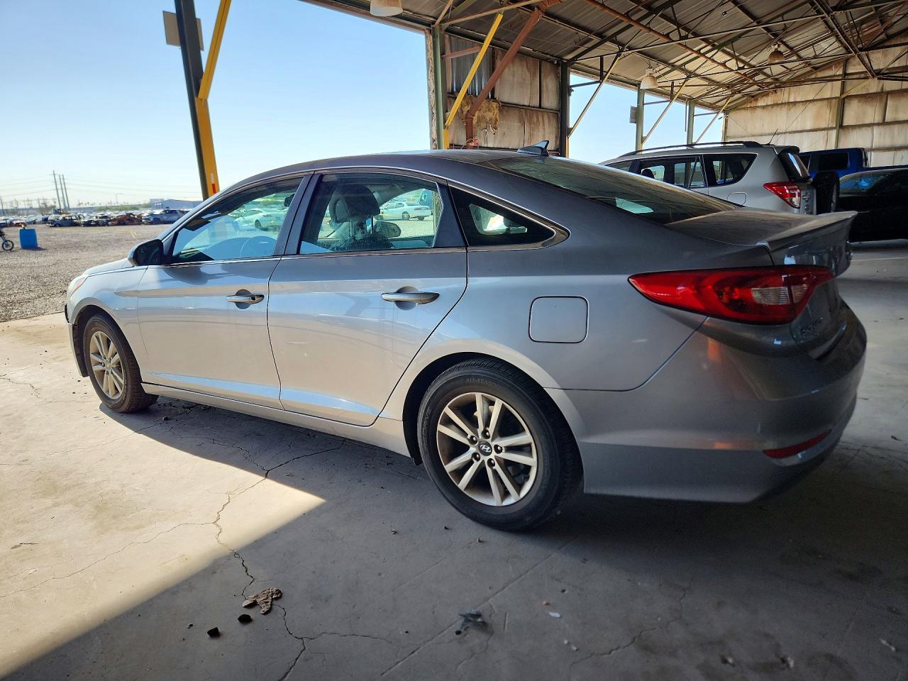 2015 Hyundai Sonata Se - Image 2